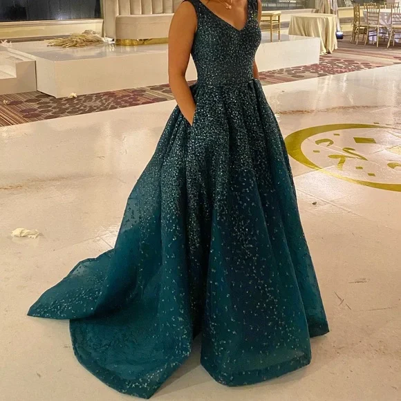 evening dresses lebanon Sexy Prom Dress 2019 Pink Glitter Evening Dress Crystal Beaded Neck An –  High low dress main image 0